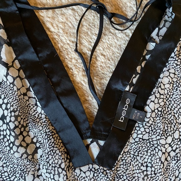 Bebe Semi Sheer top - Picture 3 of 4